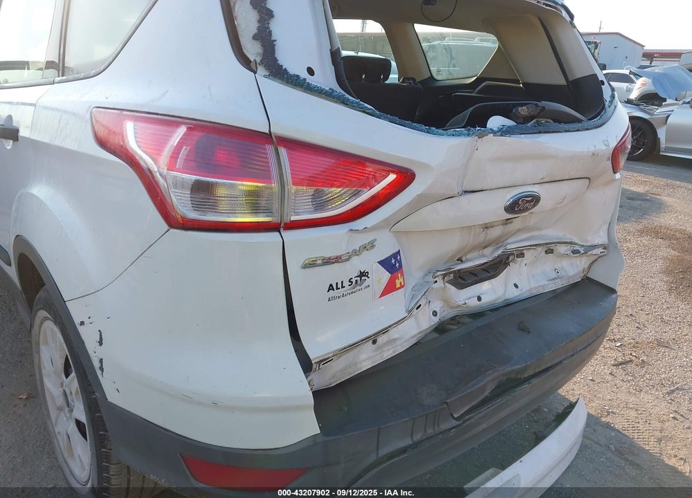 2016 FORD ESCAPE VIN: 1FMCU0F78GUB52581