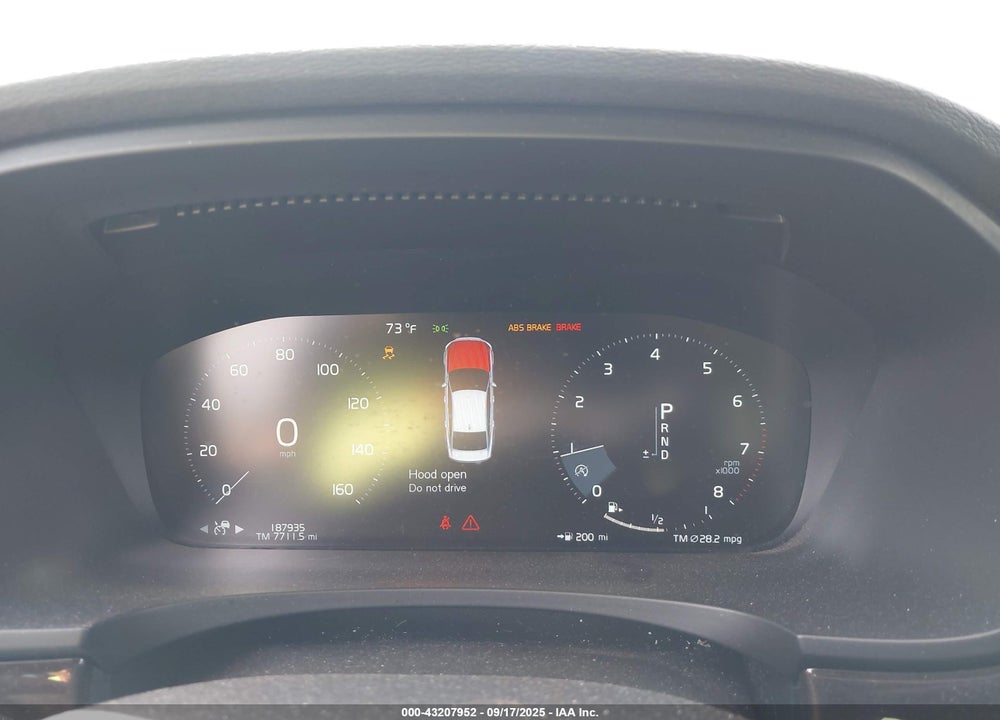2018 VOLVO S90 VIN: LVY982MK1JP018886