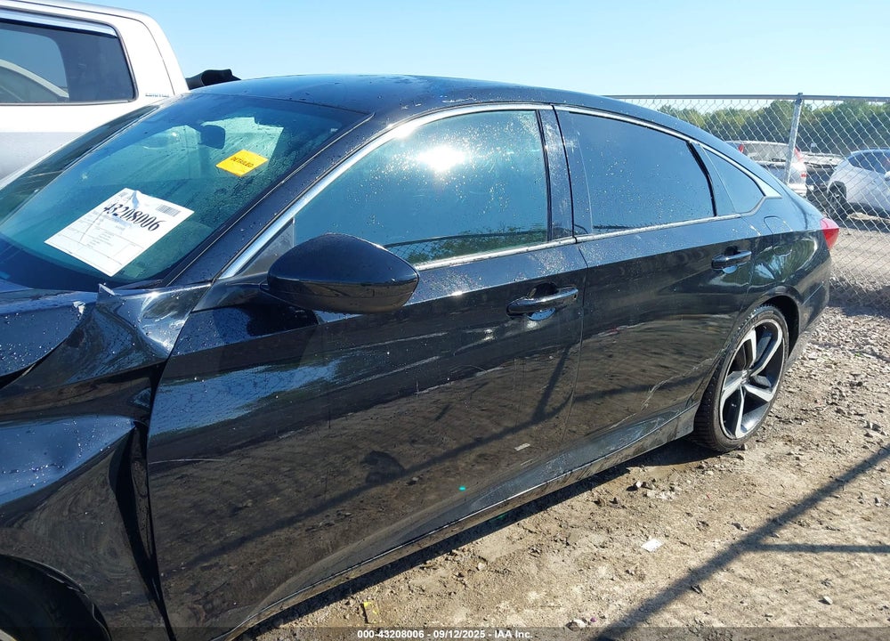 2018 HONDA ACCORD VIN: 1HGCV1F37JA030583