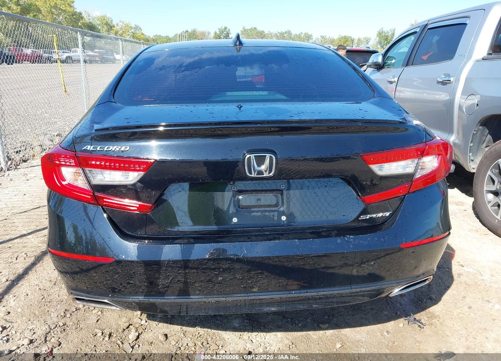 2018 HONDA ACCORD VIN: 1HGCV1F37JA030583