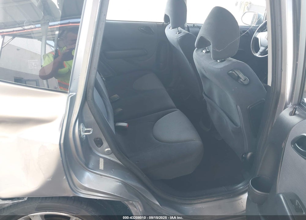 2007 HONDA FIT SPORT VIN: JHMGD38677S057239