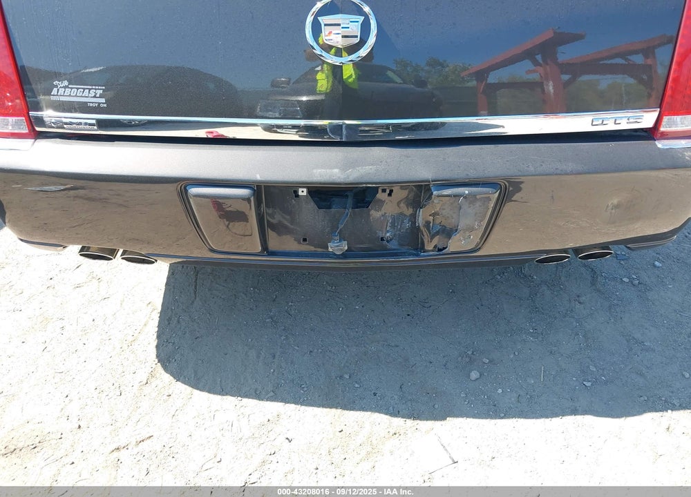 2008 CADILLAC DTS 1SA VIN: 1G6KD57Y68U120396