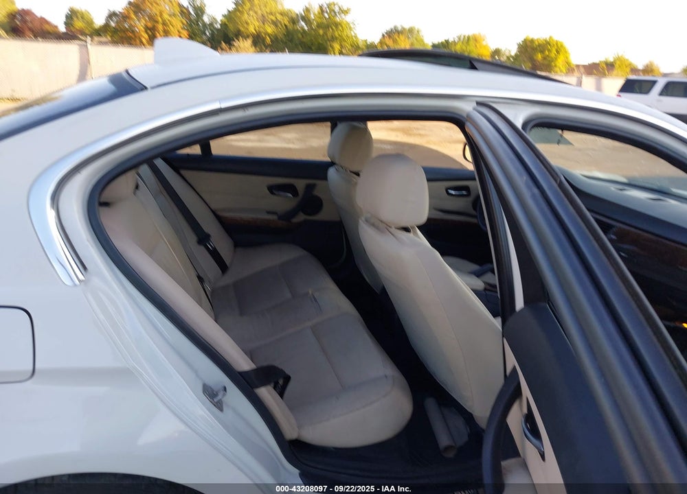 2010 BMW 3 SERIES VIN: WBAPH7G55ANM49709