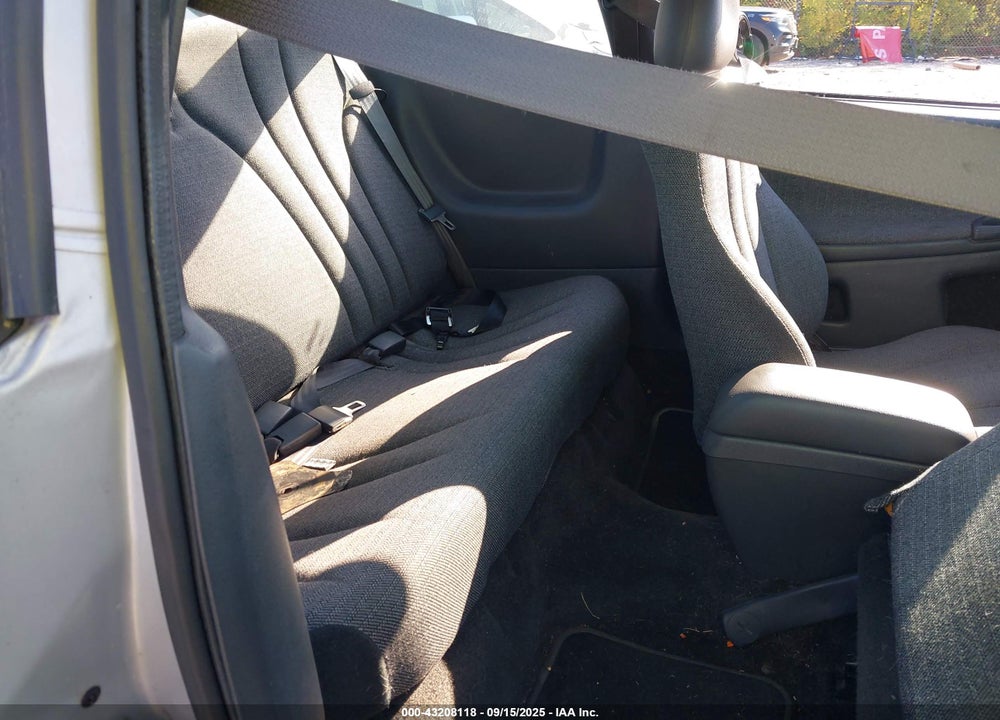 2002 CHEVROLET CAVALIER VIN: 1G1JC124X27179443