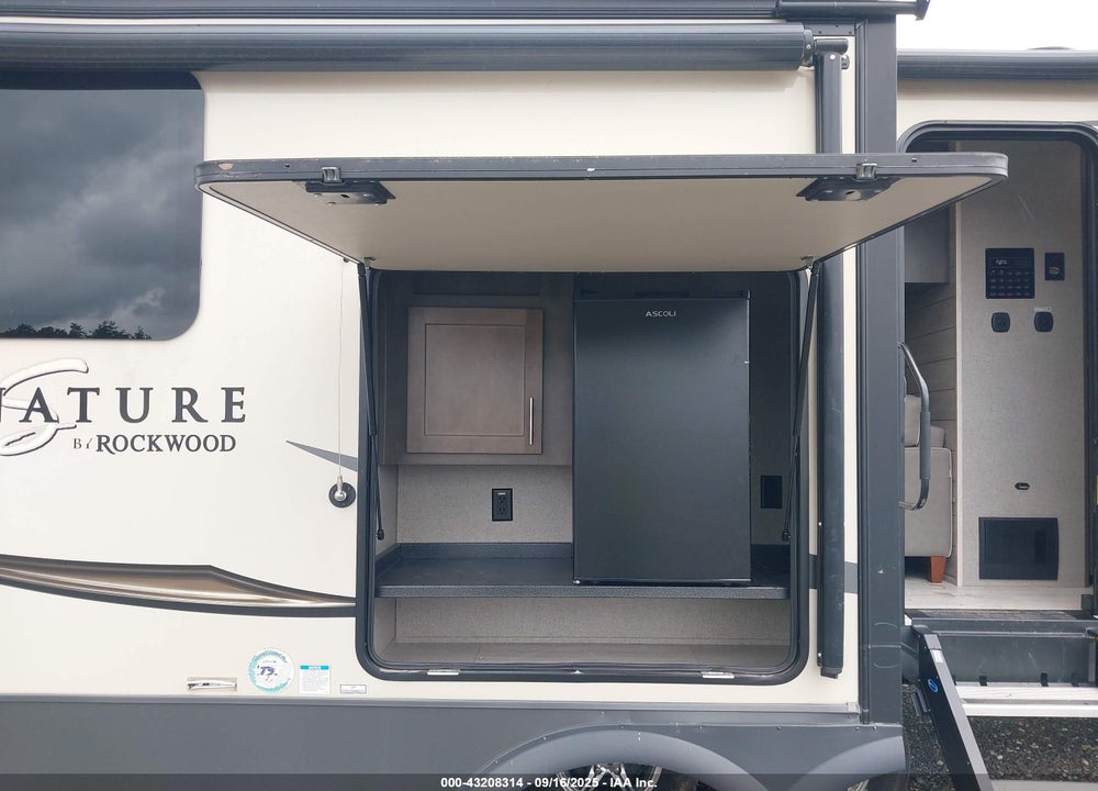 2020 FOREST RIVER ROCKWOOD VIN: 4X4TRLH28L1891206