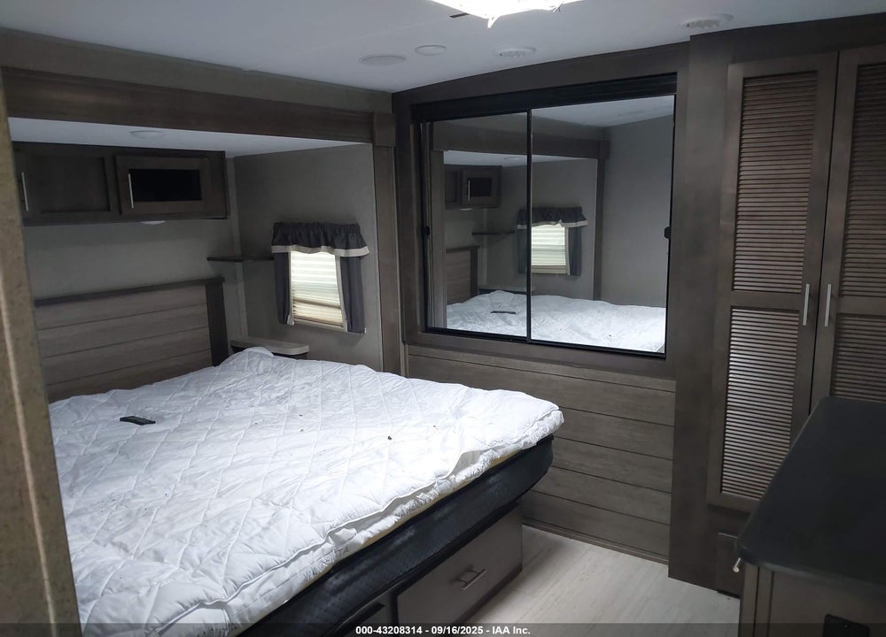 2020 FOREST RIVER ROCKWOOD VIN: 4X4TRLH28L1891206