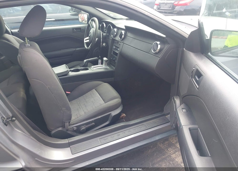 2006 FORD MUSTANG V6 VIN: 1ZVFT80N965123610
