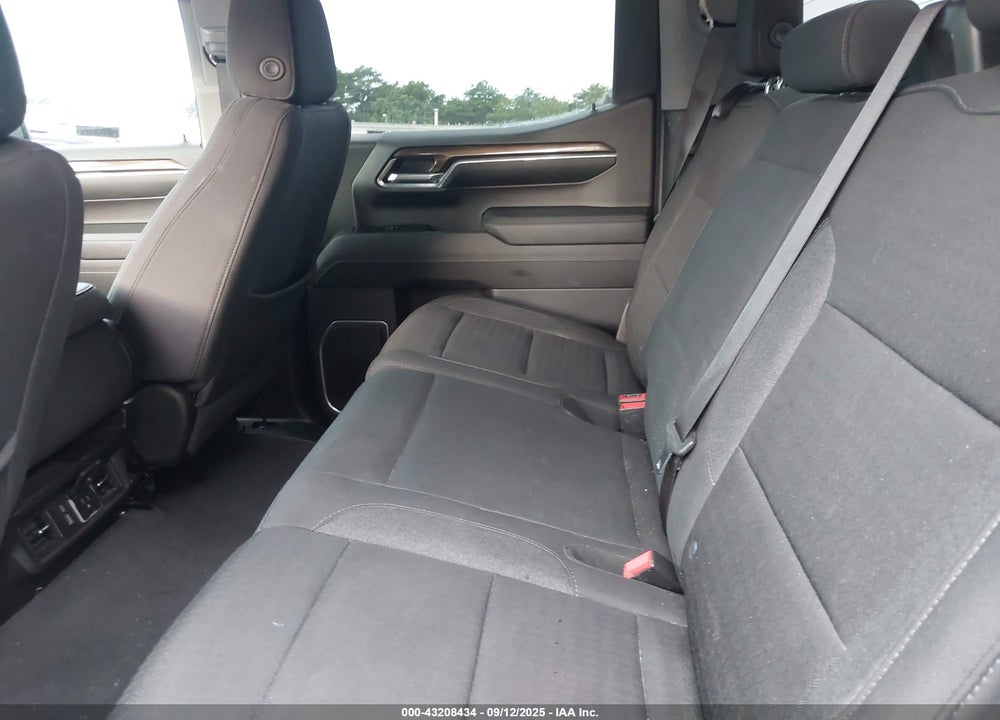 2024 CHEVROLET SILVERADO 1500 4WD SHORT BED LT WITH 2FL VIN: 1GCPDKEK8RZ266528