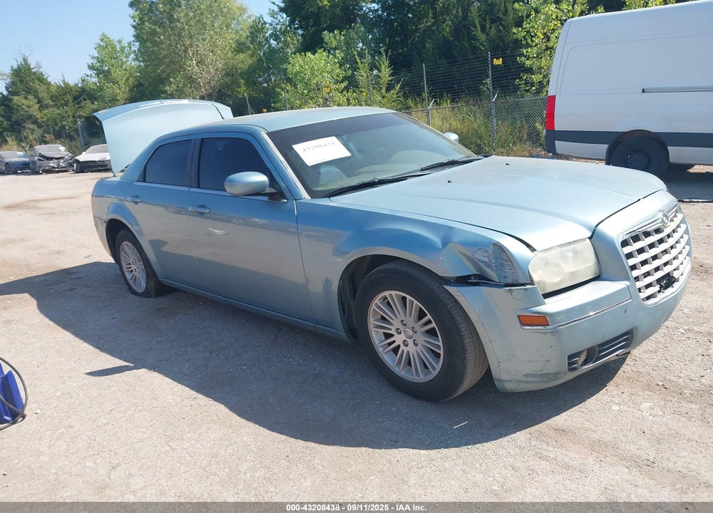 2008 CHRYSLER 300 TOURING VIN: 2C3KA53G88H269242