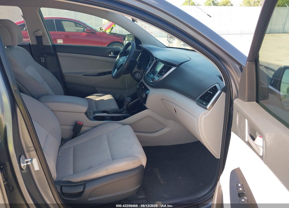 2018 HYUNDAI TUCSON SEL VIN: KM8J3CA44JU732815