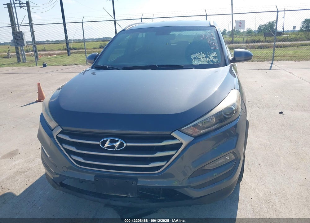 2018 HYUNDAI TUCSON SEL VIN: KM8J3CA44JU732815