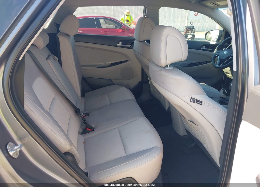 2018 HYUNDAI TUCSON SEL VIN: KM8J3CA44JU732815