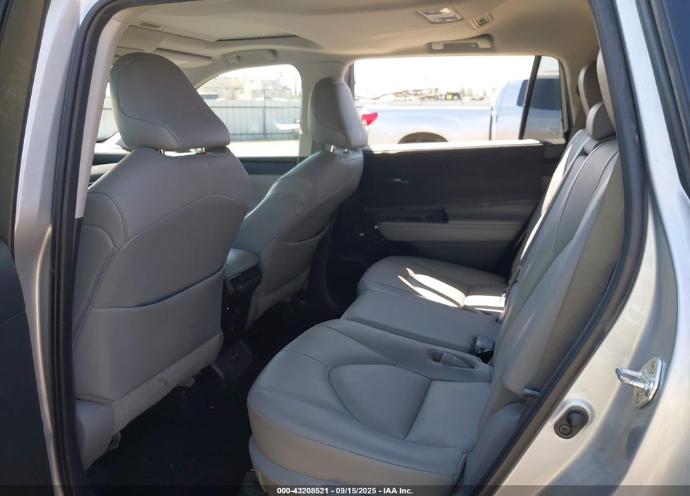 2021 TOYOTA HIGHLANDER VIN: 5TDHBRCH4MS529991