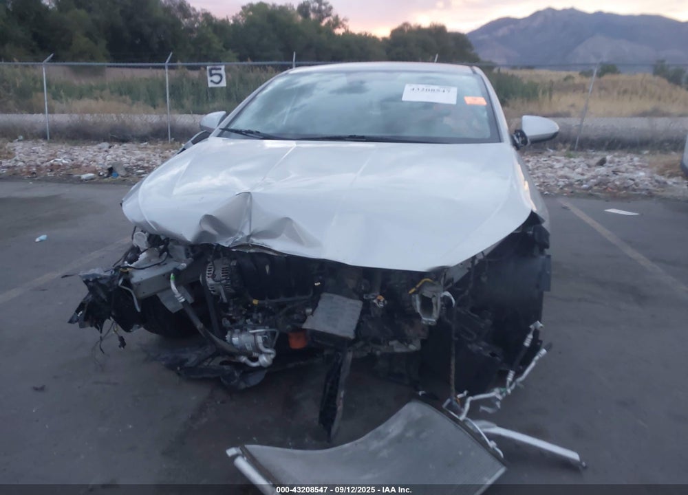 2020 HYUNDAI ELANTRA SEL VIN: 5NPD84LF6LH538694