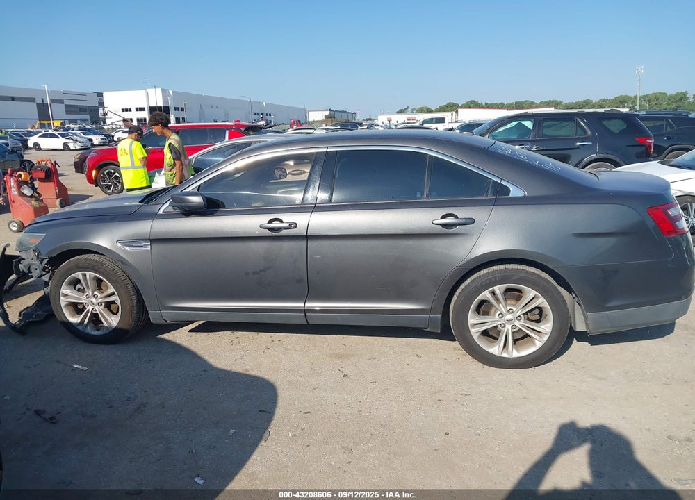 2017 FORD TAURUS VIN: 1FAHP2E84HG122572