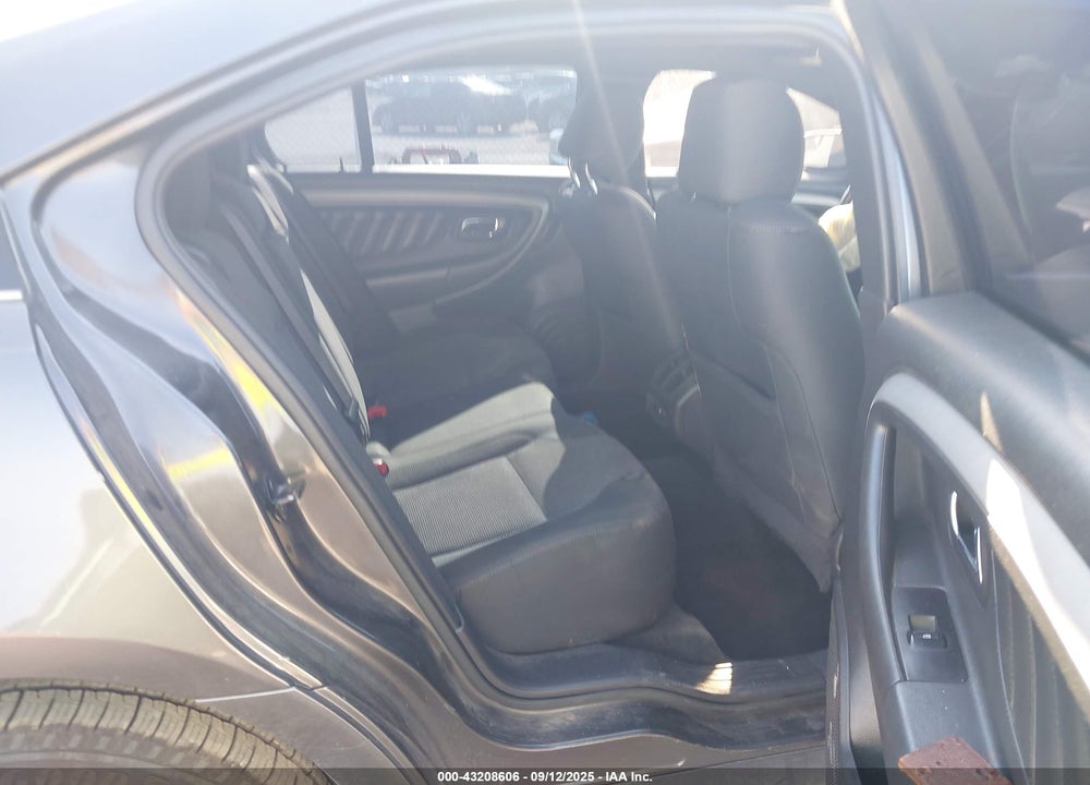 2017 FORD TAURUS VIN: 1FAHP2E84HG122572