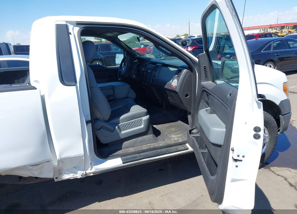2011 FORD F-150 VIN: 1FTMF1CM5BKD52759