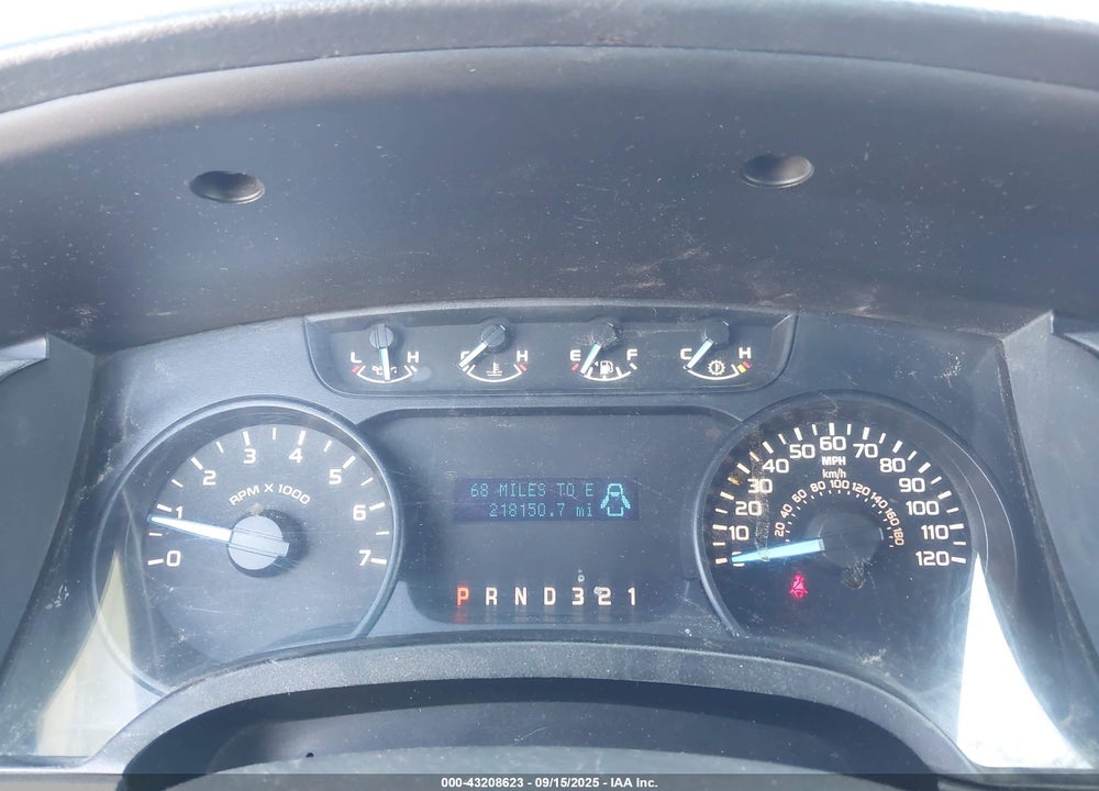 2011 FORD F-150 VIN: 1FTMF1CM5BKD52759
