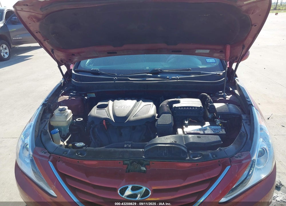 2011 HYUNDAI SONATA VIN: 5NPEB4AC2BH046077