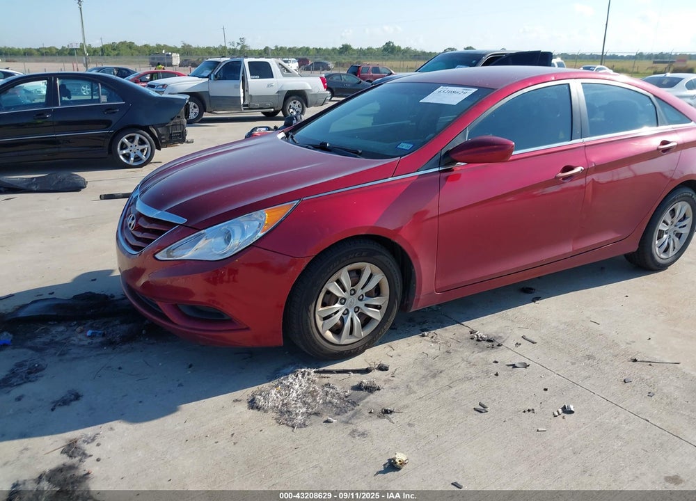 2011 HYUNDAI SONATA VIN: 5NPEB4AC2BH046077