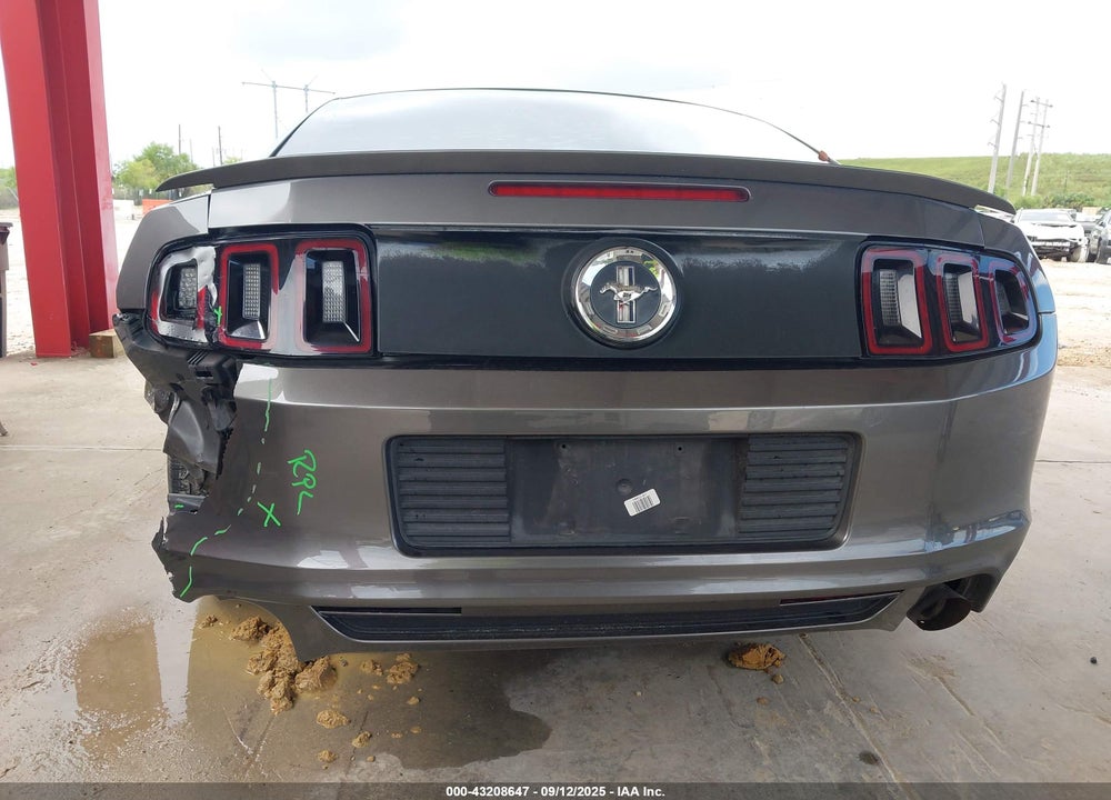 2013 FORD MUSTANG VIN: 1ZVBP8AM1D5260370