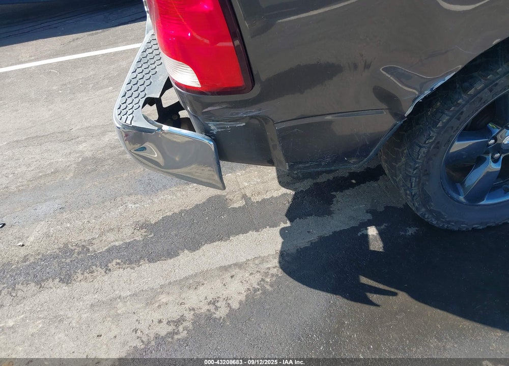2015 RAM 1500 VIN: 1C6RR7LT8FS758684