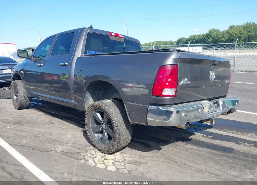 2015 RAM 1500 VIN: 1C6RR7LT8FS758684