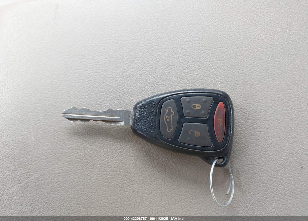 2007 CHRYSLER 300 TOURING VIN: 2C3KA53G27H803625