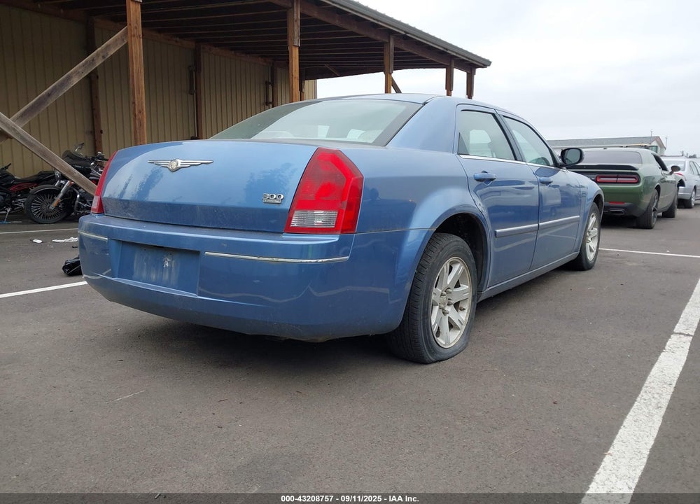 2007 CHRYSLER 300 TOURING VIN: 2C3KA53G27H803625