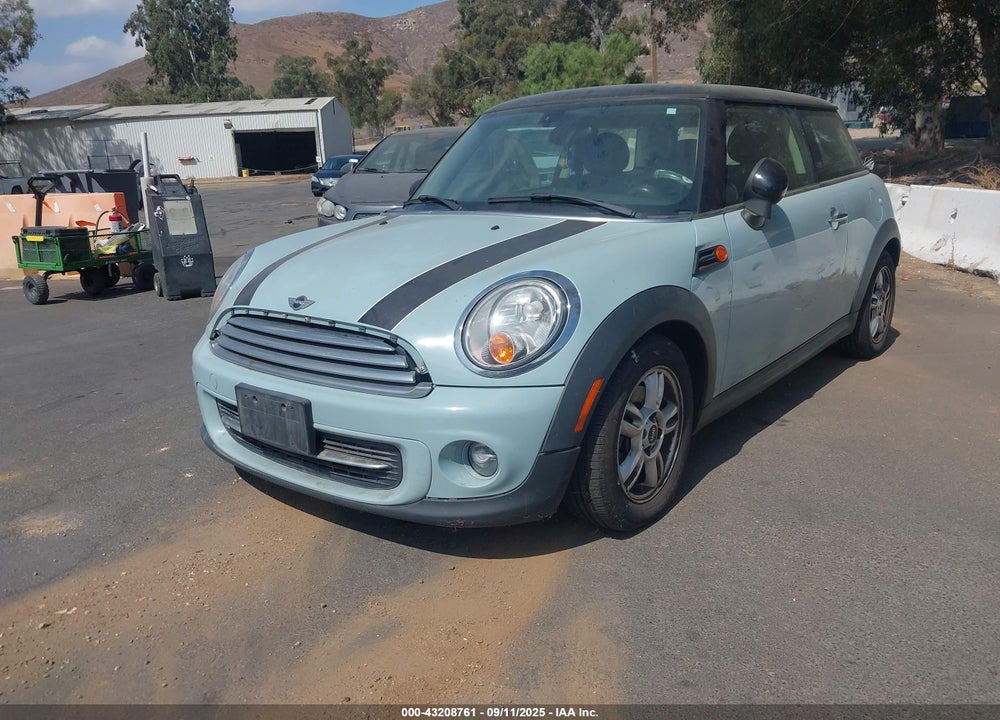 2013 MINI HARDTOP COOPER VIN: WMWSU3C53DT691290