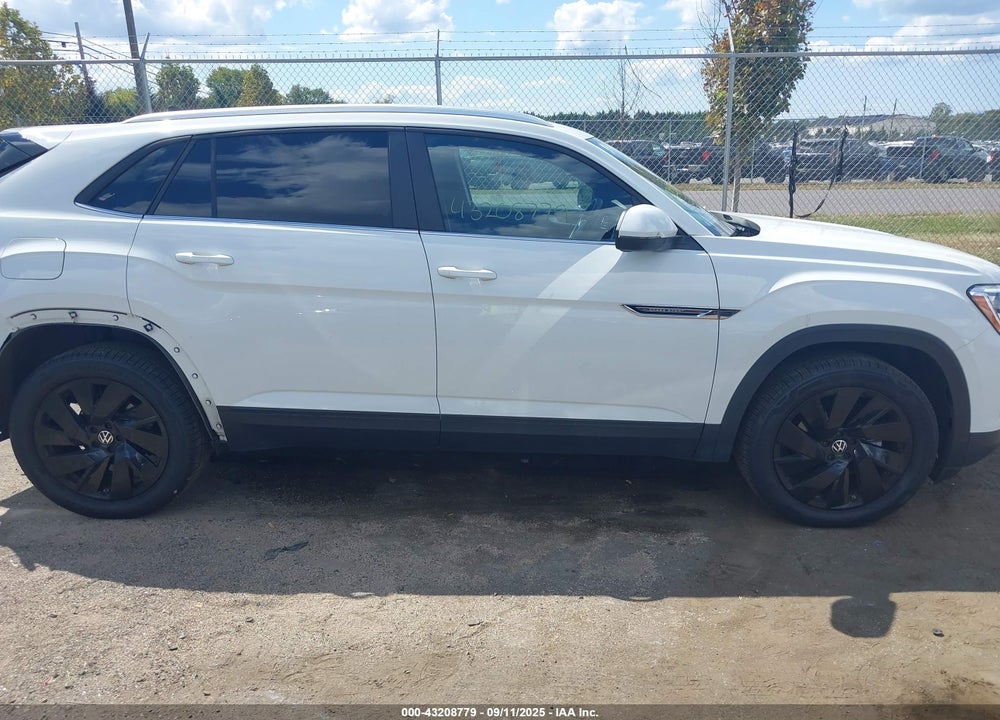 2024 VOLKSWAGEN ATLAS CROSS SPORT 2.0T SE W/TECHNOLOGY VIN: 1V2KE2CA1RC263988