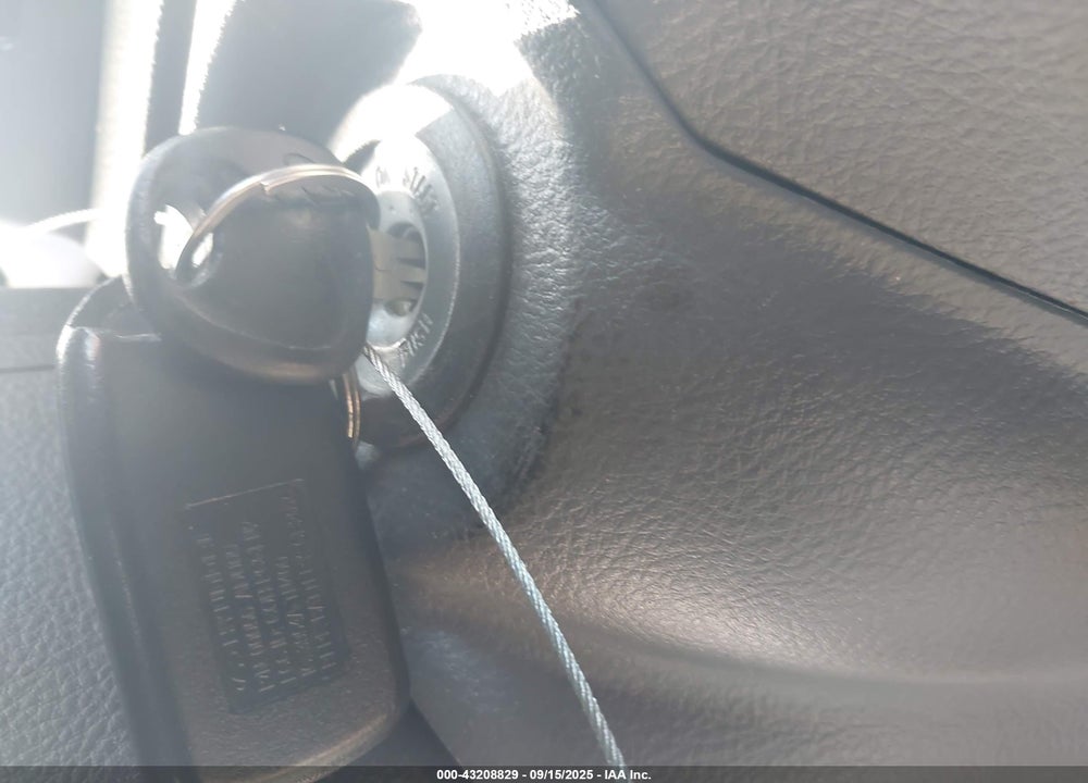 2012 HYUNDAI SANTA FE VIN: 5XYZGDABXCG126021