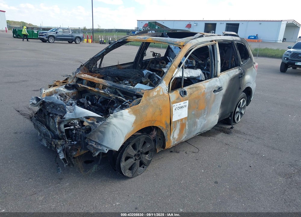 2017 SUBARU FORESTER VIN: JF2SJAJC8HH494644