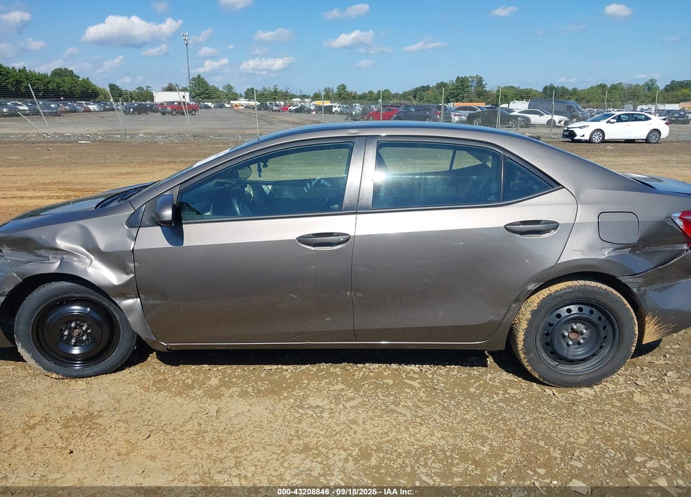 2018 TOYOTA COROLLA LE VIN: 2T1BURHE6JC979273