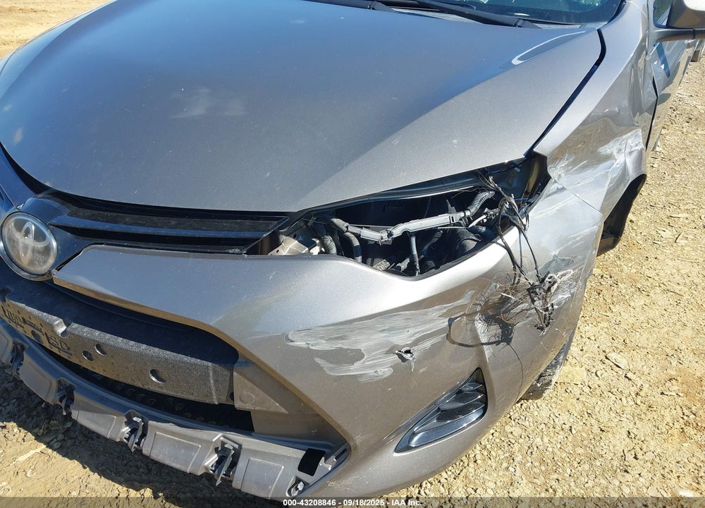 2018 TOYOTA COROLLA LE VIN: 2T1BURHE6JC979273