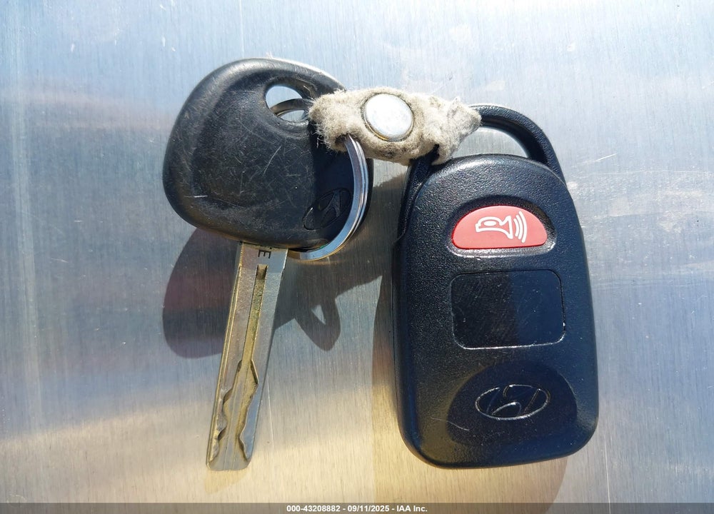 2014 HYUNDAI SONATA VIN: 5NPEB4AC1EH833266