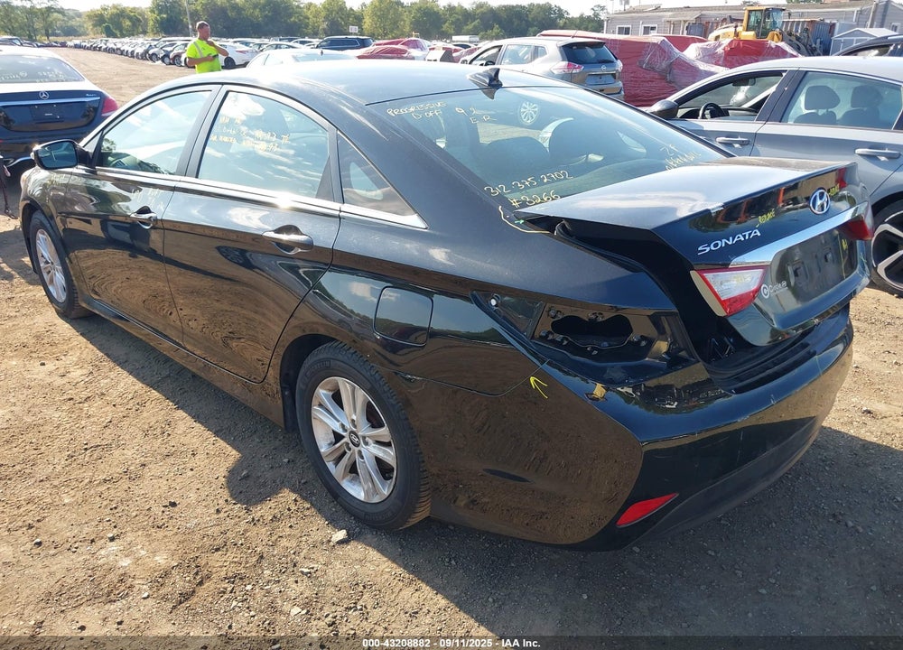 2014 HYUNDAI SONATA VIN: 5NPEB4AC1EH833266