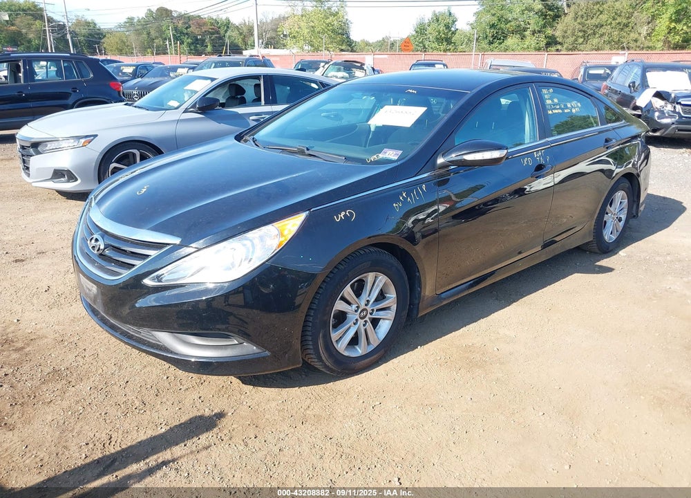 2014 HYUNDAI SONATA VIN: 5NPEB4AC1EH833266