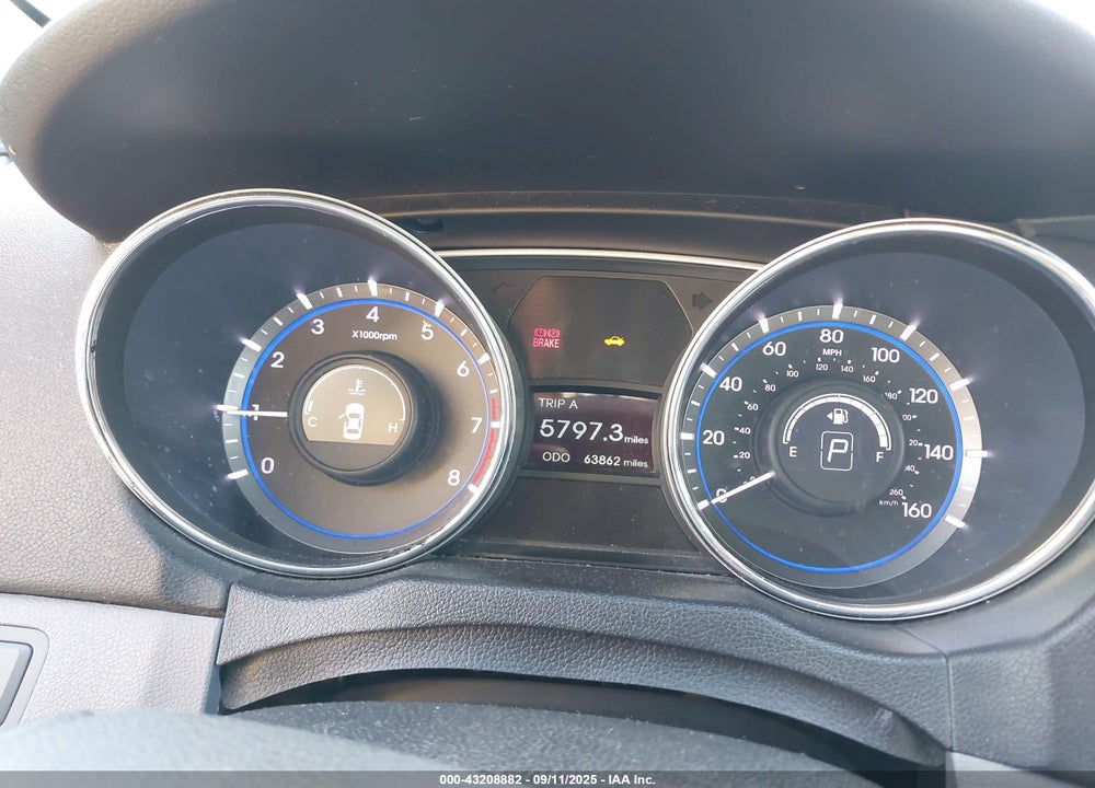 2014 HYUNDAI SONATA VIN: 5NPEB4AC1EH833266