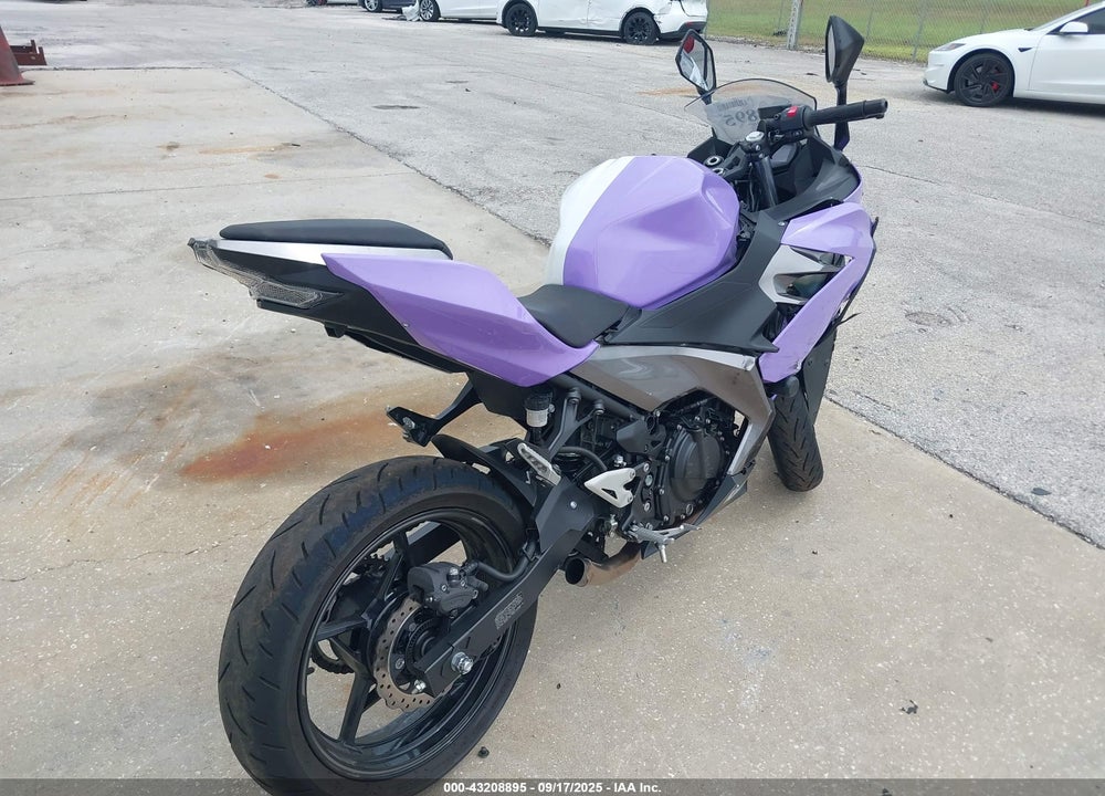 2022 KAWASAKI EX400 VIN: JKAEXKG11NDAJ0822