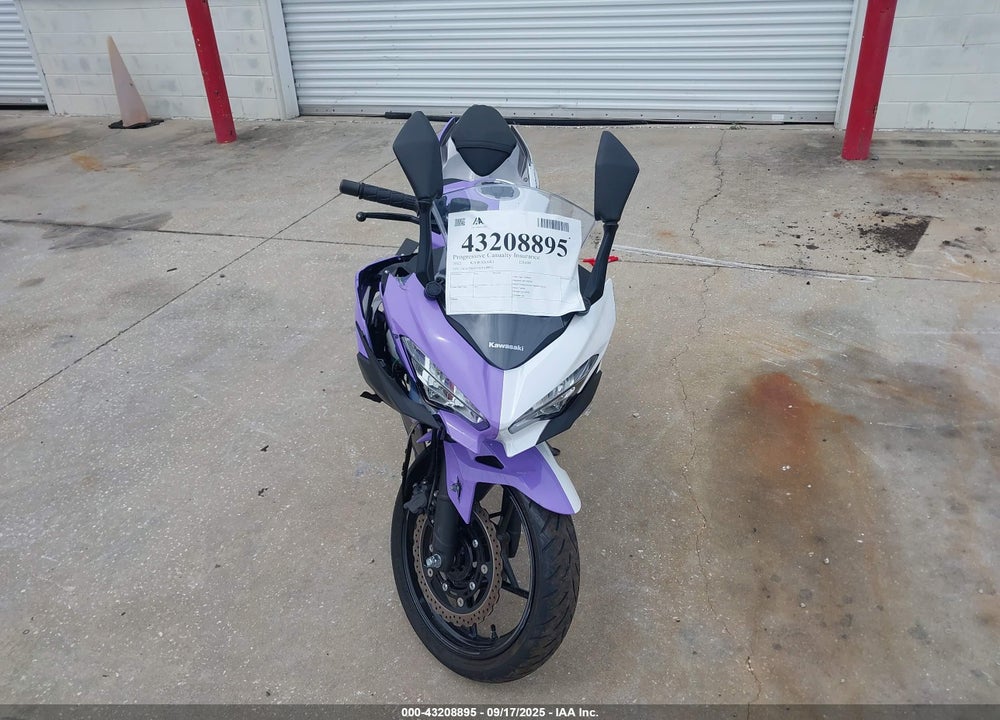 2022 KAWASAKI EX400 VIN: JKAEXKG11NDAJ0822