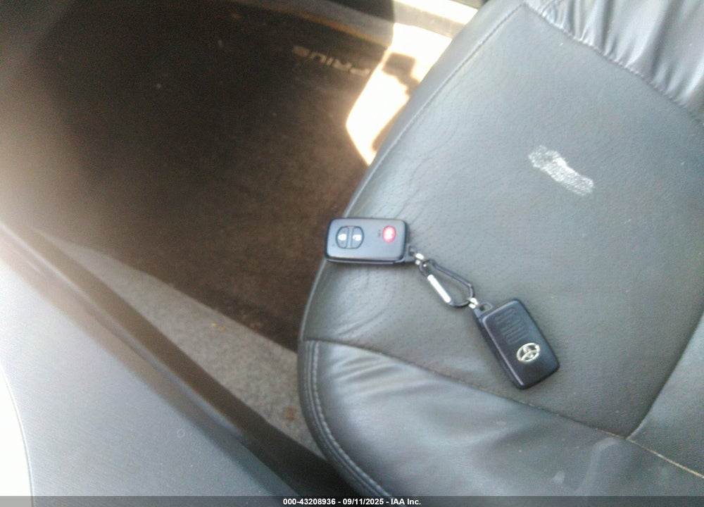 2015 TOYOTA PRIUS VIN: JTDKN3DU1F1899981