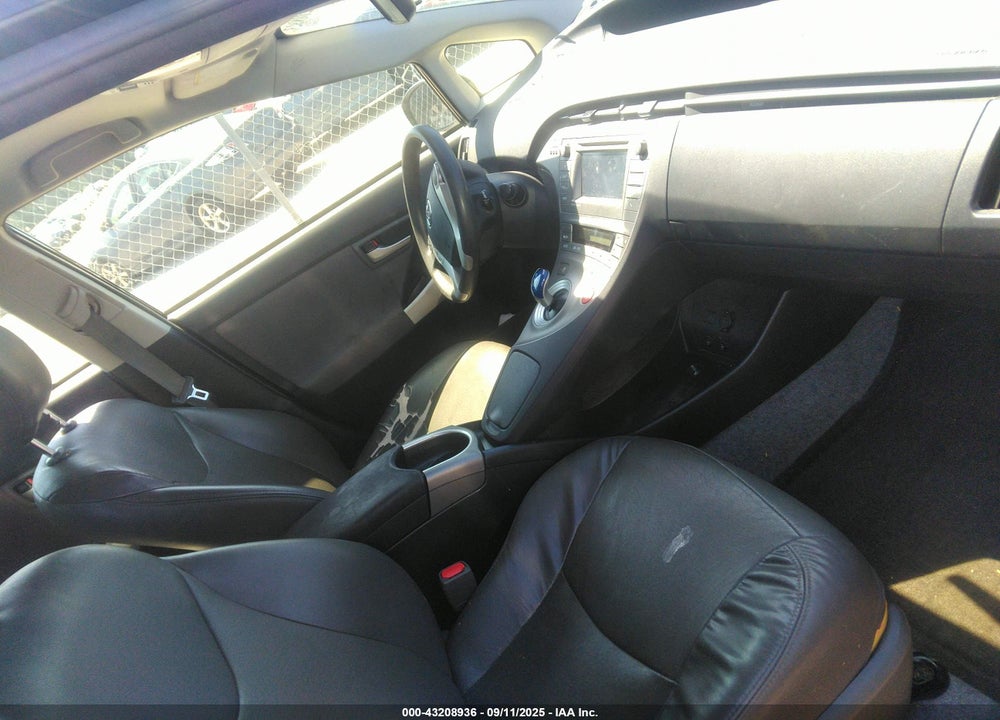 2015 TOYOTA PRIUS VIN: JTDKN3DU1F1899981