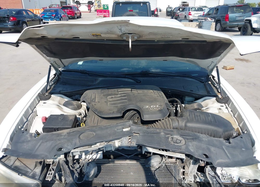 2013 DODGE CHARGER VIN: 2C3CDXHG1DH574186