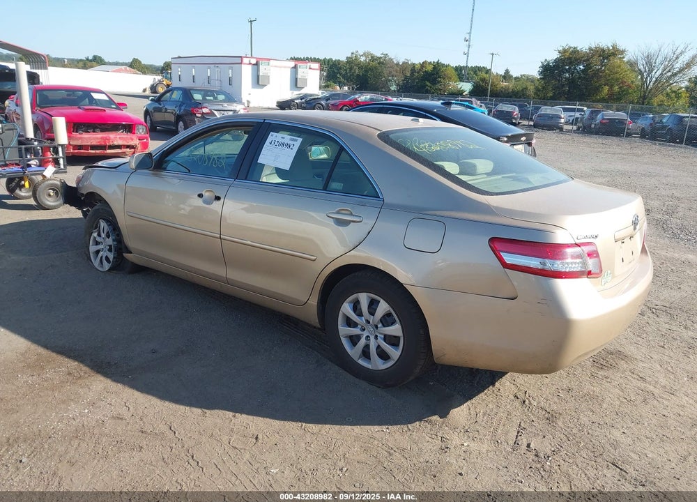 2011 TOYOTA CAMRY LE VIN: 4T1BF3EK8BU153641