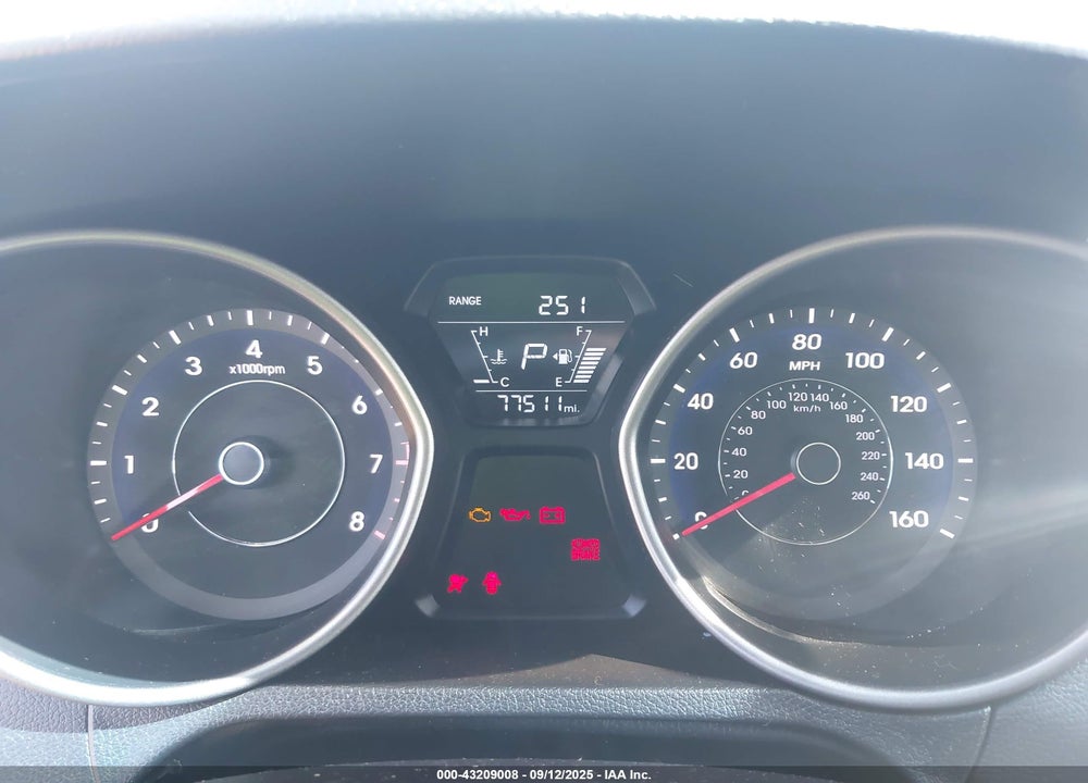 2015 HYUNDAI ELANTRA VIN: 5NPDH4AE1FH599255