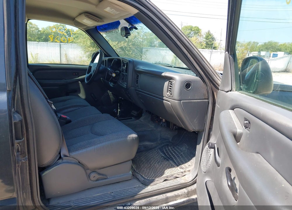 2003 CHEVROLET SILVERADO 1500 VIN: 2GCEK19V531229531