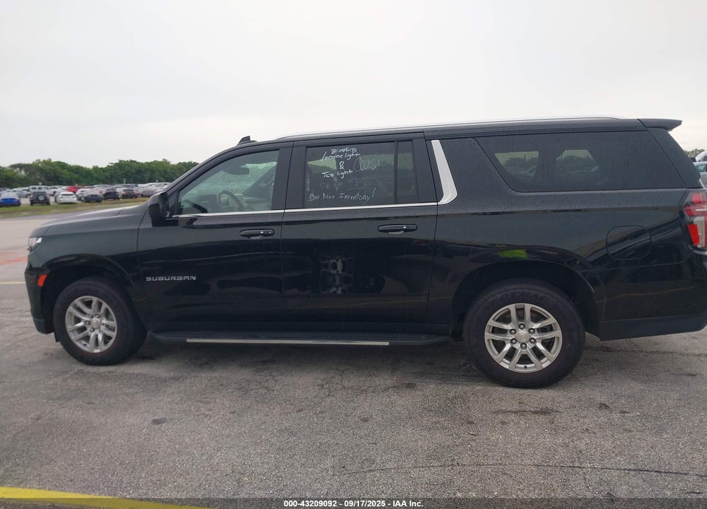 2022 CHEVROLET SUBURBAN VIN: 1GNSCCKD8NR194059
