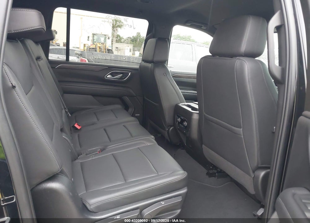 2022 CHEVROLET SUBURBAN VIN: 1GNSCCKD8NR194059