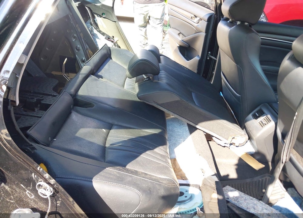 2018 HONDA ACCORD VIN: 1HGCV1F53JA054106